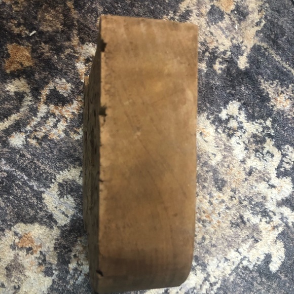 Wooden Decorative B Initial with Floral Details - Picture 6 of 7